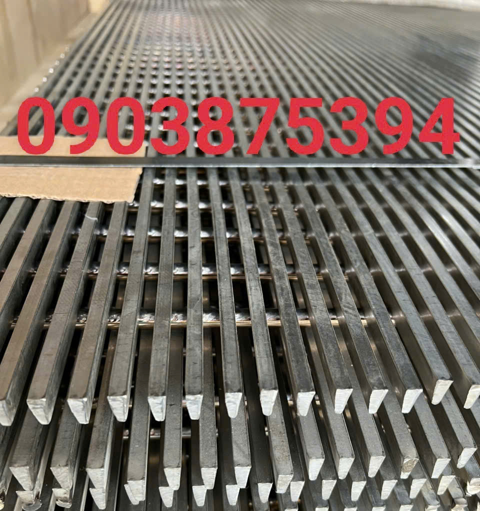 TẤM LỌC KHE INOX TÁCH RÁC